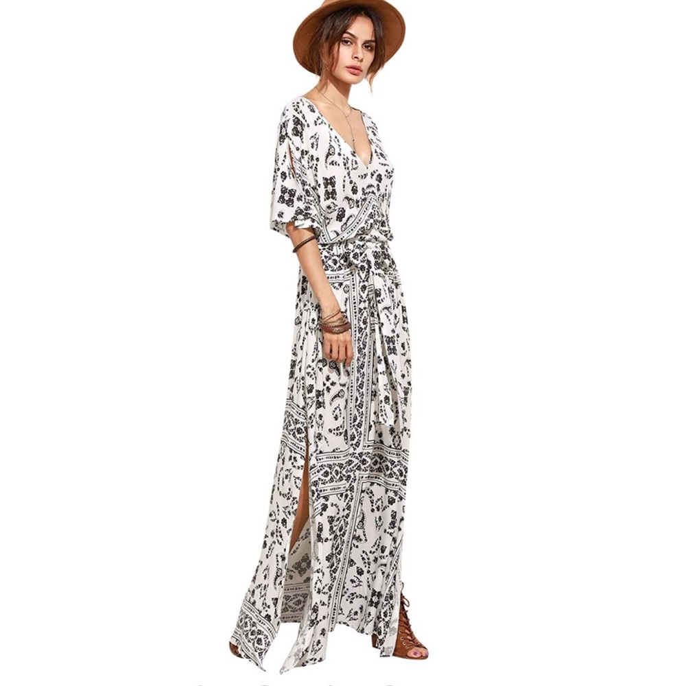 Elegant Black and White Maxi Dress
